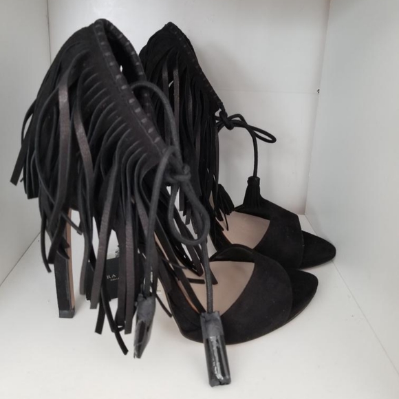 Zara Collection NWT size 38 US 7.5. Black fringe heels. - Picture 3 of 5
